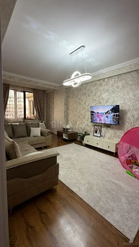 Satılır 3 otaqlı mənzil 136 m²