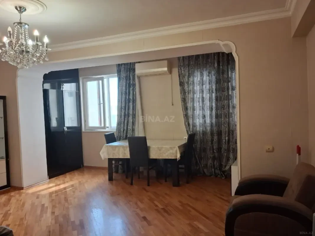 Satılır 2 otaqlı mənzil 75 m²