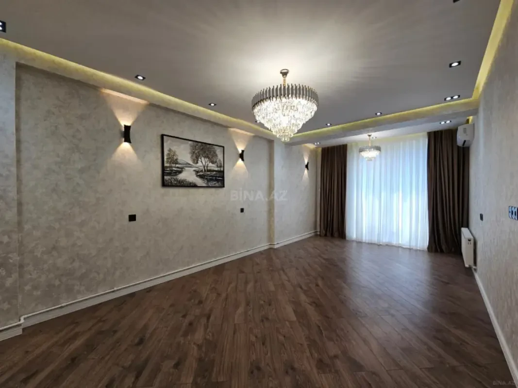 Satılır 3 otaqlı mənzil 105 m²