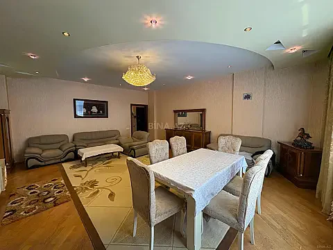 Kirayə verilir 3 otaqlı mənzil 155 m² — Bakı, Nizami 3 otaq 155.00 m²
