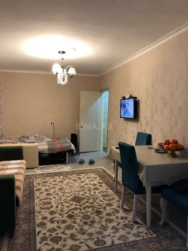 Kirayə verilir 1 otaqlı mənzil 43 m²