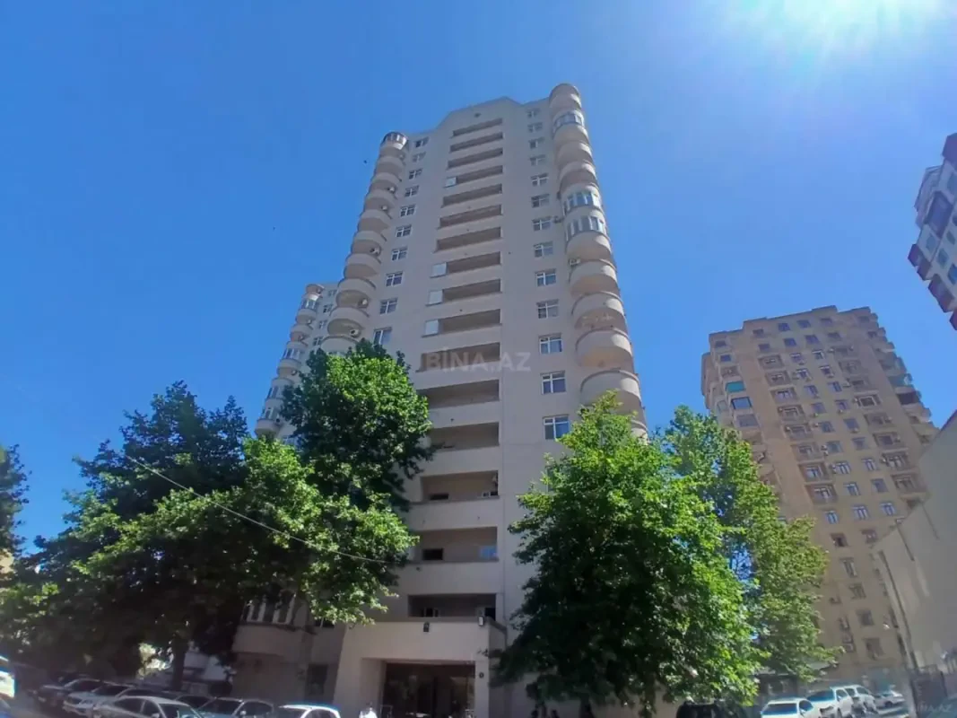 Satılır 2 otaqlı mənzil 73 m²