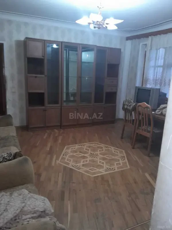 Kirayə verilir 5 otaqlı mənzil 120 m²