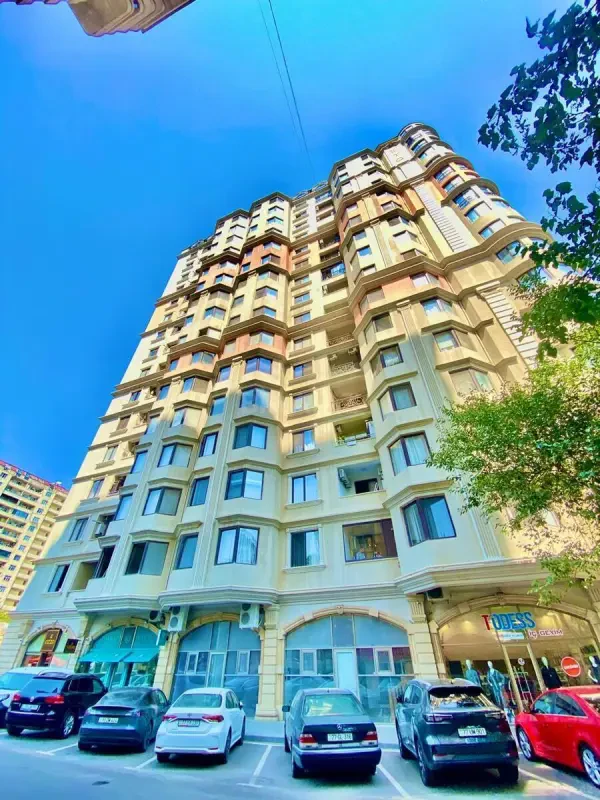 Kirayə verilir 3 otaqlı mənzil 157 m²