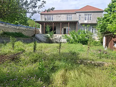 Satılır 10 otaqlı həyət evi 600 m² — İsmayıllı 10 otaq 600.00 m²