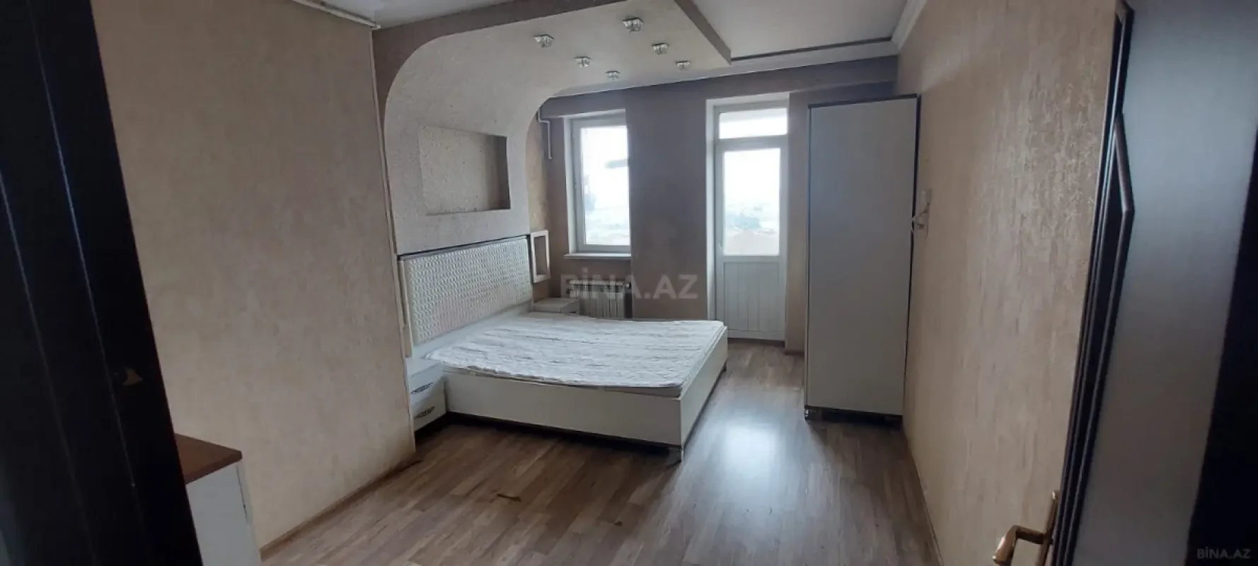 Kirayə verilir 2 otaqlı mənzil 67 m²