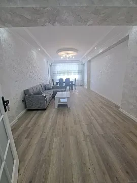 Kirayə verilir 3 otaqlı mənzil 127 m² — Bakı, İnşaatçılar 3 otaq 127.00 m²