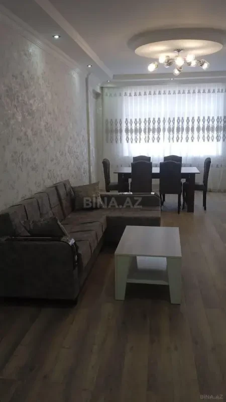 Kirayə verilir 3 otaqlı mənzil 130 m²