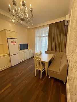 Kirayə verilir 2 otaqlı mənzil 80 m² — Bakı, Nizami 2 otaq 80.00 m²