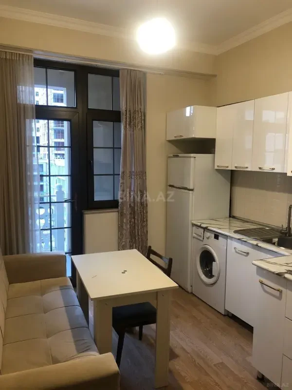 Satılır 1 otaqlı mənzil 55 m²