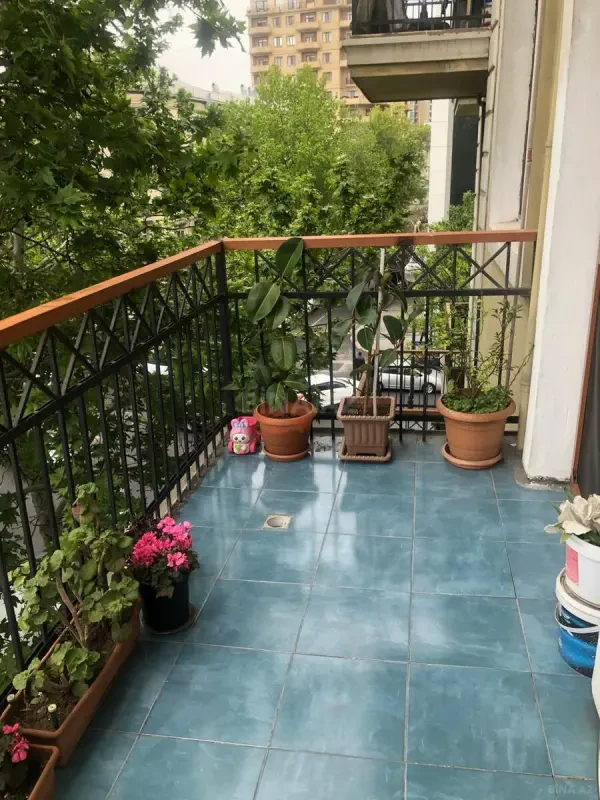 Satılır 3 otaqlı mənzil 90 m²