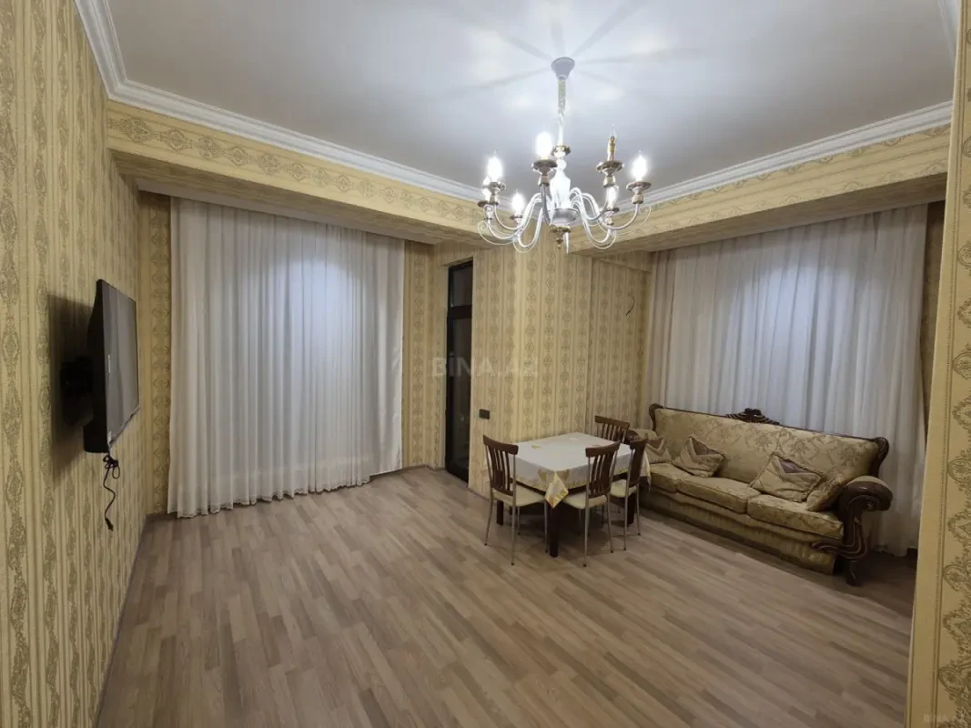Kirayə verilir 3 otaqlı mənzil 110 m²