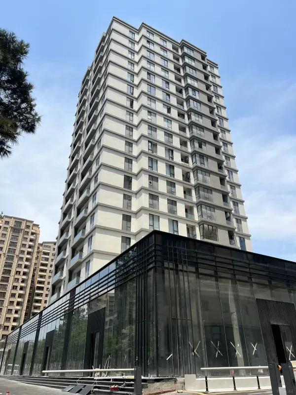 Satılır 2 otaqlı mənzil 92 m²