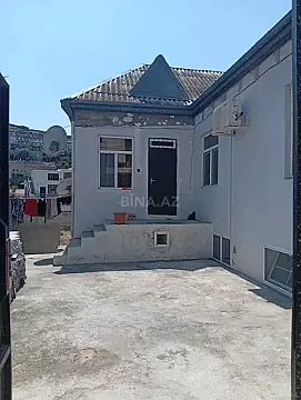 Satılır 7 otaqlı həyət evi 200 m² — Bakı, Badamdar 7 otaq 200.00 m²