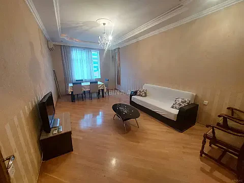 Kirayə verilir 2 otaqlı mənzil 90 m² — Bakı 2 otaq 90.00 m²