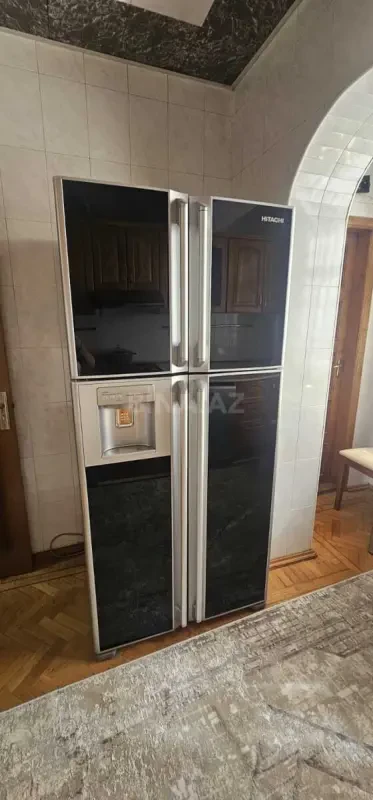Satılır 5 otaqlı mənzil 110 m²