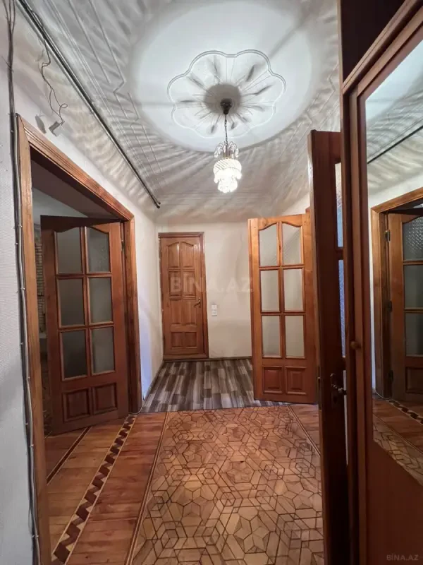 Kirayə verilir 4 otaqlı mənzil 100 m²