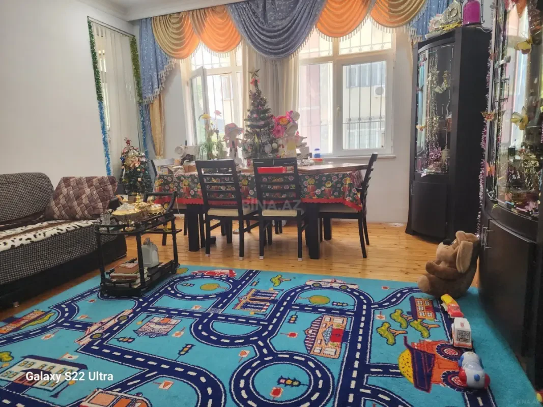 Satılır 2 otaqlı mənzil 85 m²