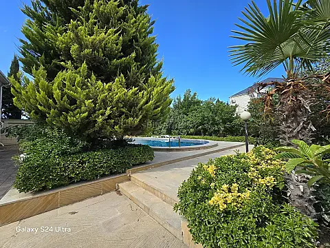 Kirayə verilir 5 otaqlı həyət evi 200 m² — Bakı, Buzovna 5 otaq 200.00 m²