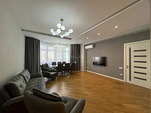 Kirayə verilir 3 otaqlı mənzil 140 m² — Bakı, Sahil qəs. 3 otaq 140.00 m²