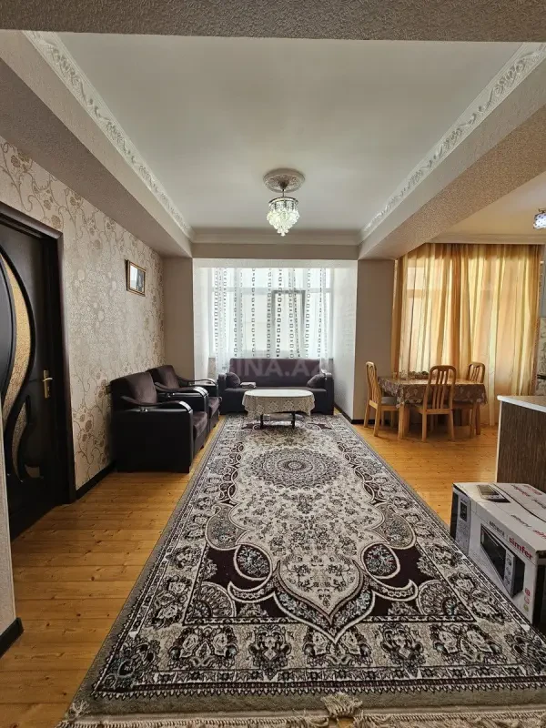 Satılır 3 otaqlı mənzil 72 m²