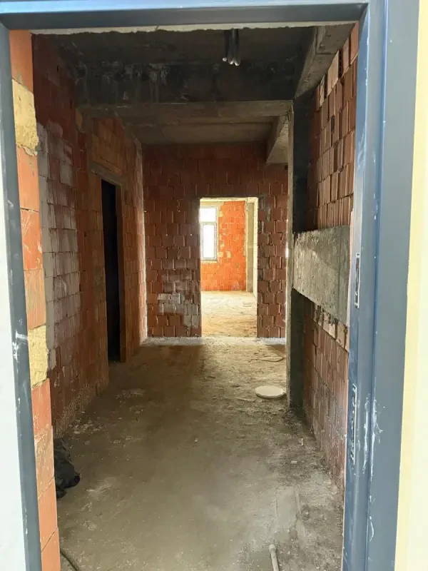 Satılır 3 otaqlı mənzil 147 m²