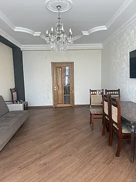 Kirayə verilir 2 otaqlı mənzil 90 m² — Bakı 2 otaq 90.00 m²
