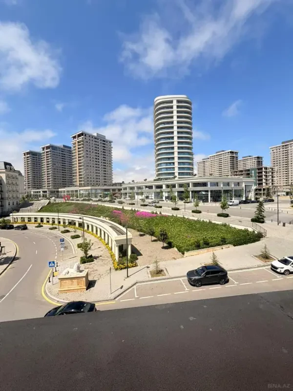 Satılır 3 otaqlı mənzil 118.4 m²
