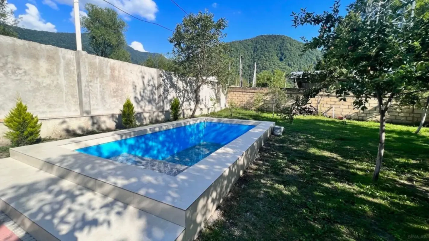 Kirayə verilir 4 otaqlı həyət evi 100 m²