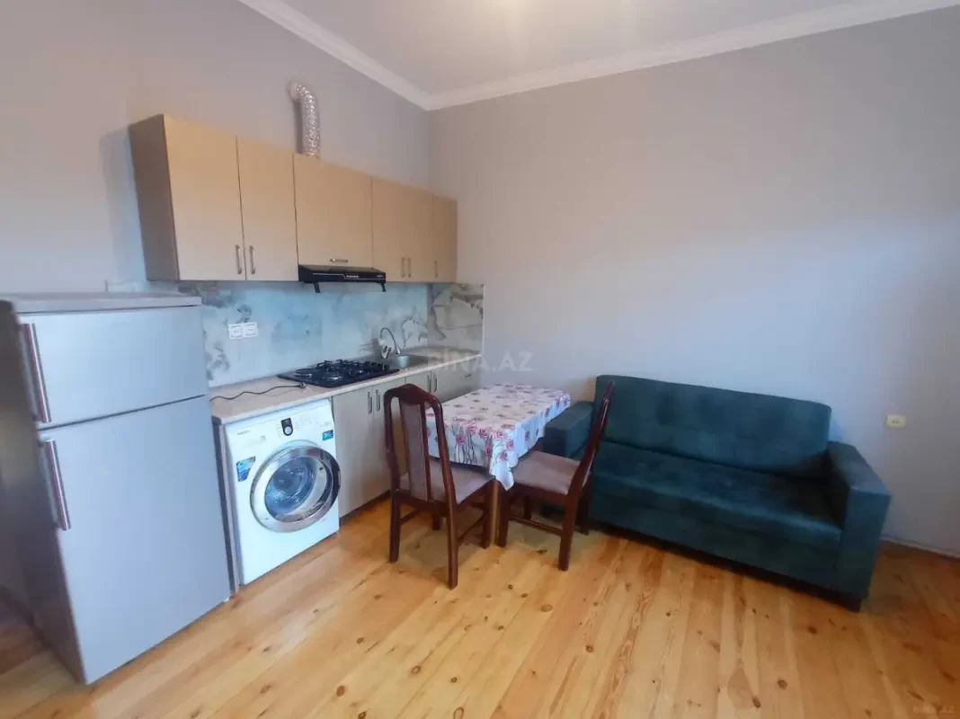 Kirayə verilir 1 otaqlı həyət evi 50 m²