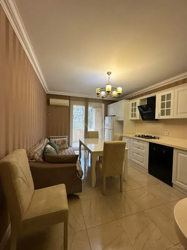 Kirayə verilir 3 otaqlı mənzil 120 m²
