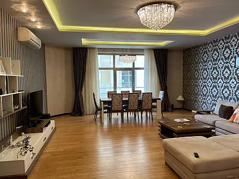 Kirayə verilir 3 otaqlı mənzil 160 m² — Bakı, Nizami 3 otaq 160.00 m²