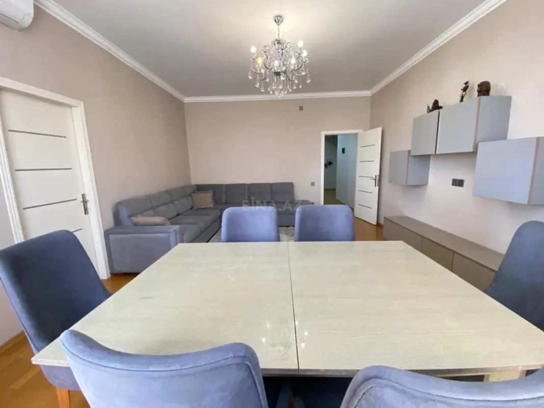 Satılır 3 otaqlı mənzil 110 m²