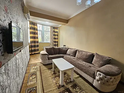 Kirayə verilir 2 otaqlı mənzil 65 m² — Bakı, Nərimanov 2 otaq 65.00 m²