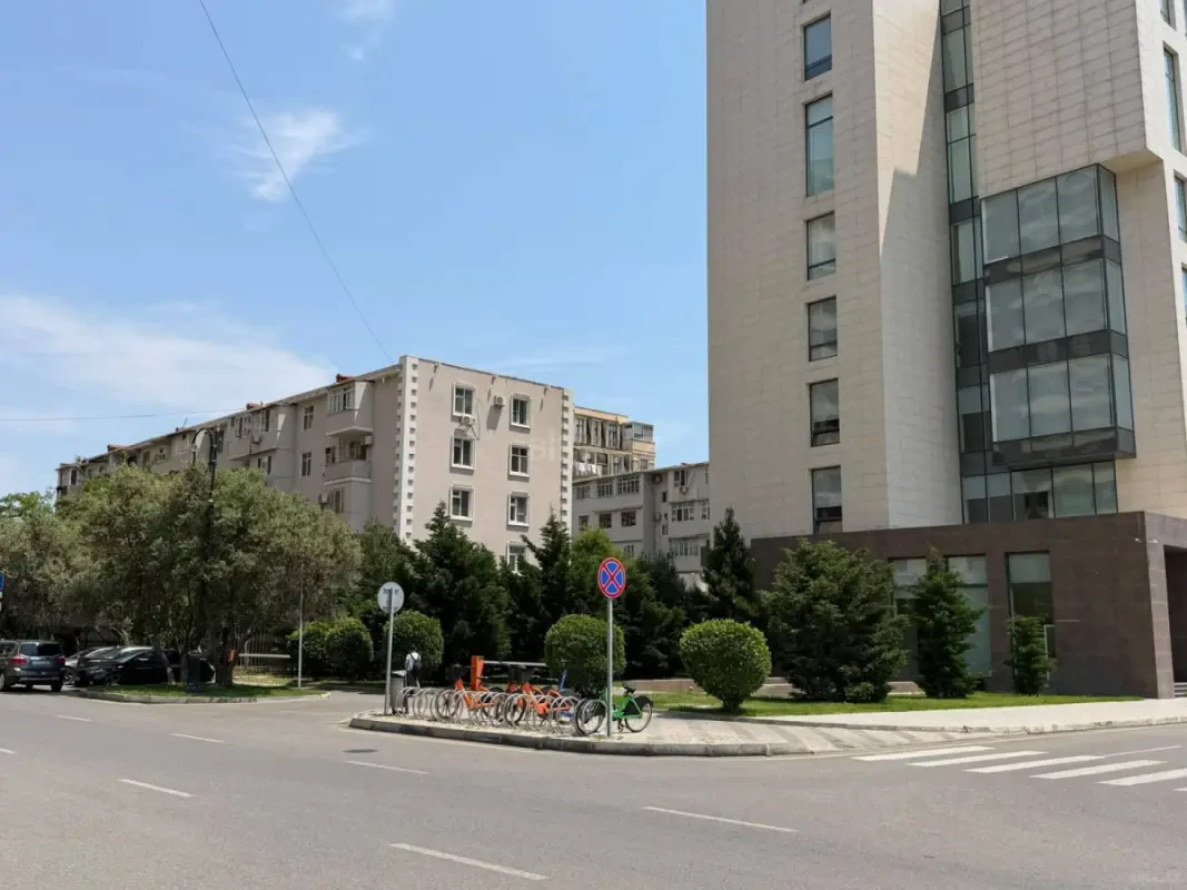 Satılır 2 otaqlı mənzil 49 m²