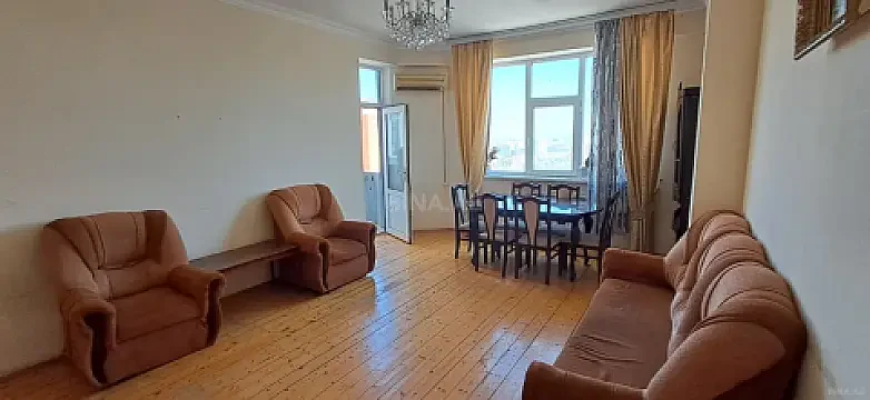 Kirayə verilir 2 otaqlı mənzil 80 m² — Bakı, Memar Əcəmi yanı 2 otaq 80.00 m²