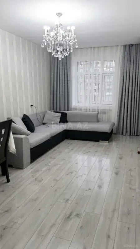 Satılır 5 otaqlı mənzil 115 m²