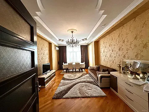 Satılır 3 otaqlı mənzil 145 m² — Bakı, Memar Əcəmi yanı 3 otaq 145.00 m²