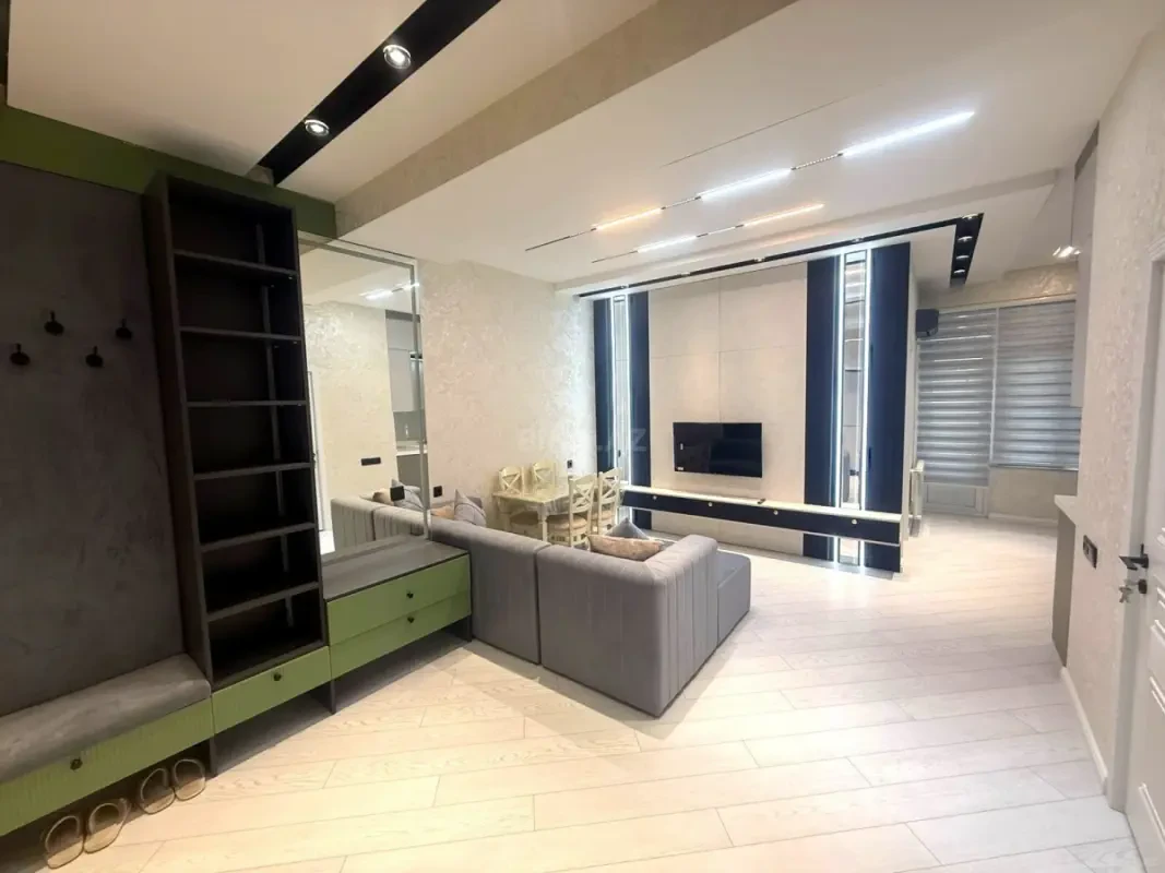 Satılır 2 otaqlı mənzil 53 m²