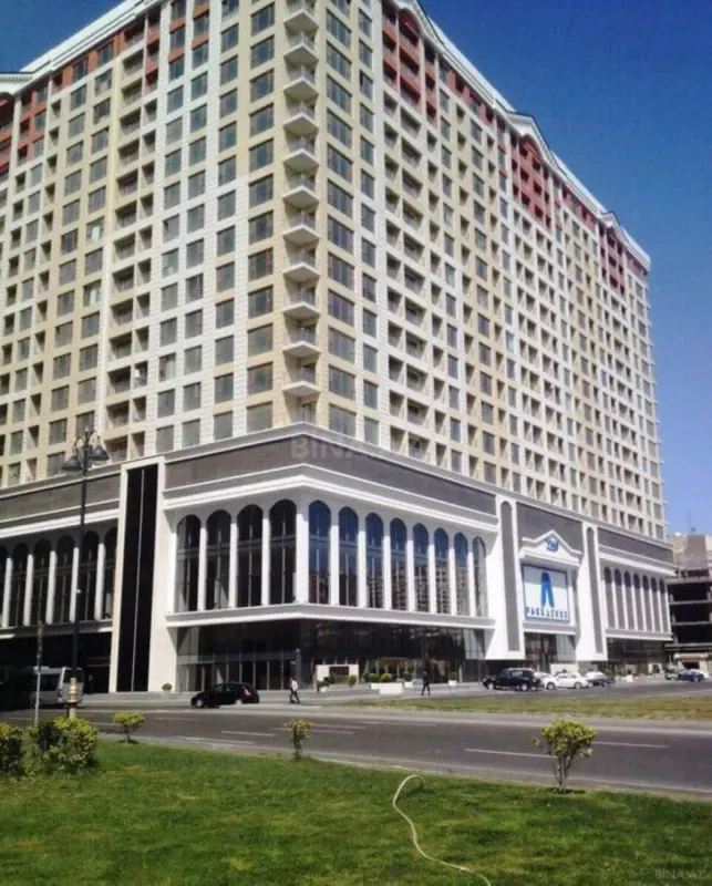 Satılır 2 otaqlı mənzil 78 m²