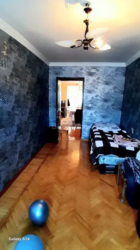 Satılır 3 otaqlı mənzil 64 m²
