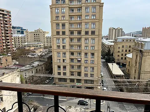 Satılır 3 otaqlı mənzil 80 m² — Bakı, Nizami 3 otaq 80.00 m²