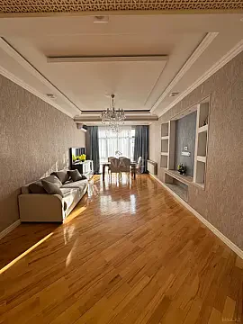 Kirayə verilir 4 otaqlı mənzil 150 m² — Bakı, İnşaatçılar 4 otaq 150.00 m²