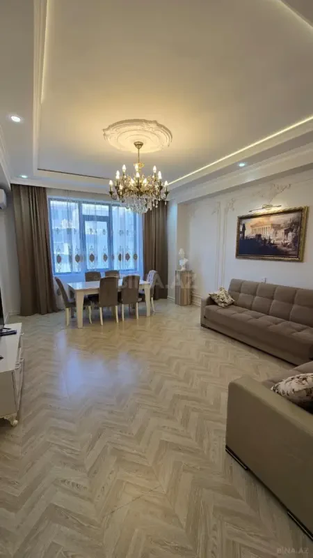 Kirayə verilir 2 otaqlı mənzil 89 m²