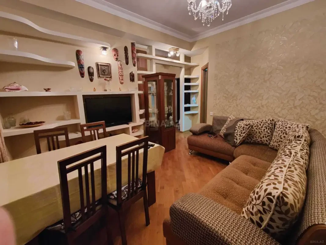 Kirayə verilir 2 otaqlı mənzil 55 m²