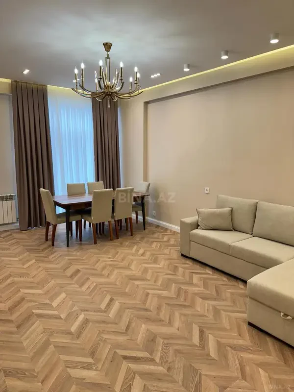 Kirayə verilir 2 otaqlı mənzil 75 m²