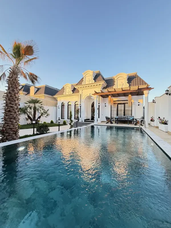 Satılır 5 otaqlı həyət evi 220 m²