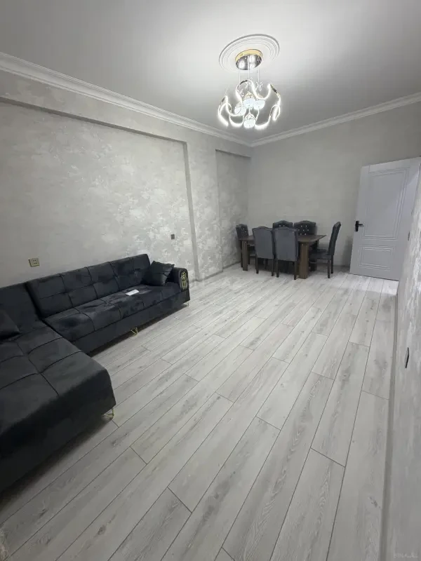 Kirayə verilir 2 otaqlı mənzil 50 m²