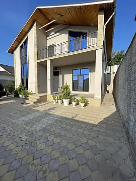 Satılır 6 otaqlı həyət evi 185 m² — Bakı, Novxanı 6 otaq 185.00 m²