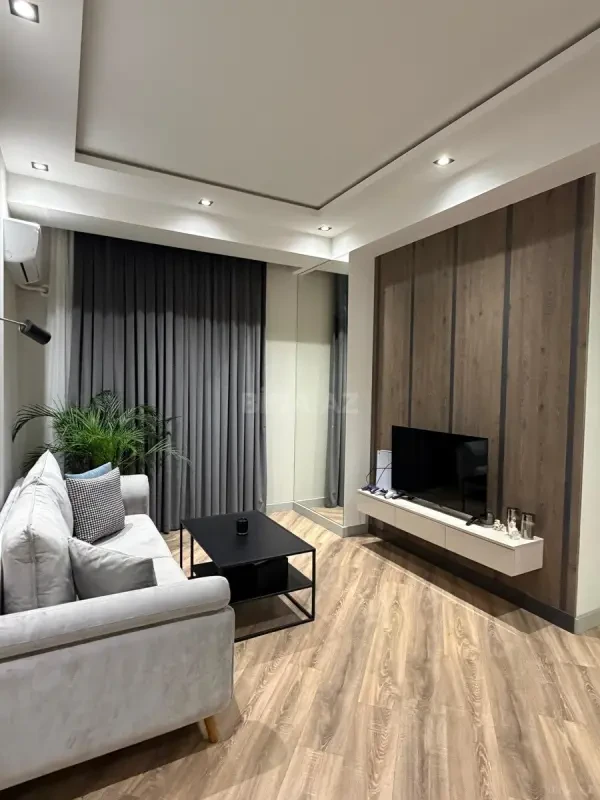 Kirayə verilir 2 otaqlı mənzil 65 m²